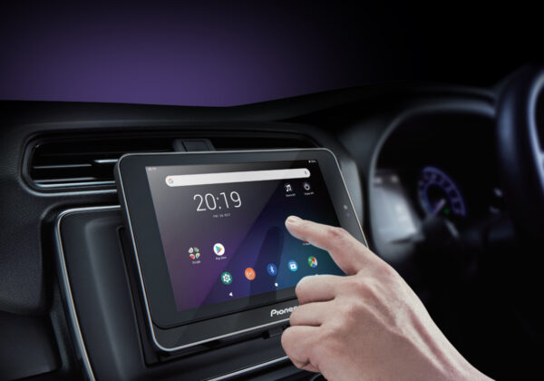sph-8tab-bt_installshot_1.jpg Pioneer SPH 8TAB-BT