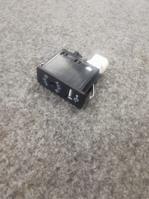 FMC AUX/USB-kontakt